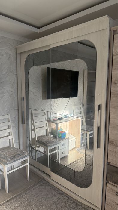 Продается б/у шкаф купе в отличном состояний