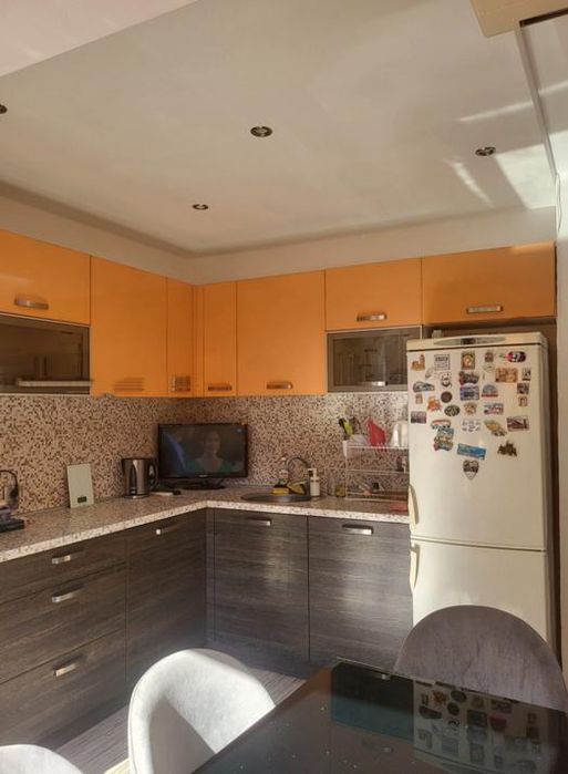 Дава се под наем Тристаен апартамент в София, Сухата река - 95 кв.м за 715 € - Снимка #2