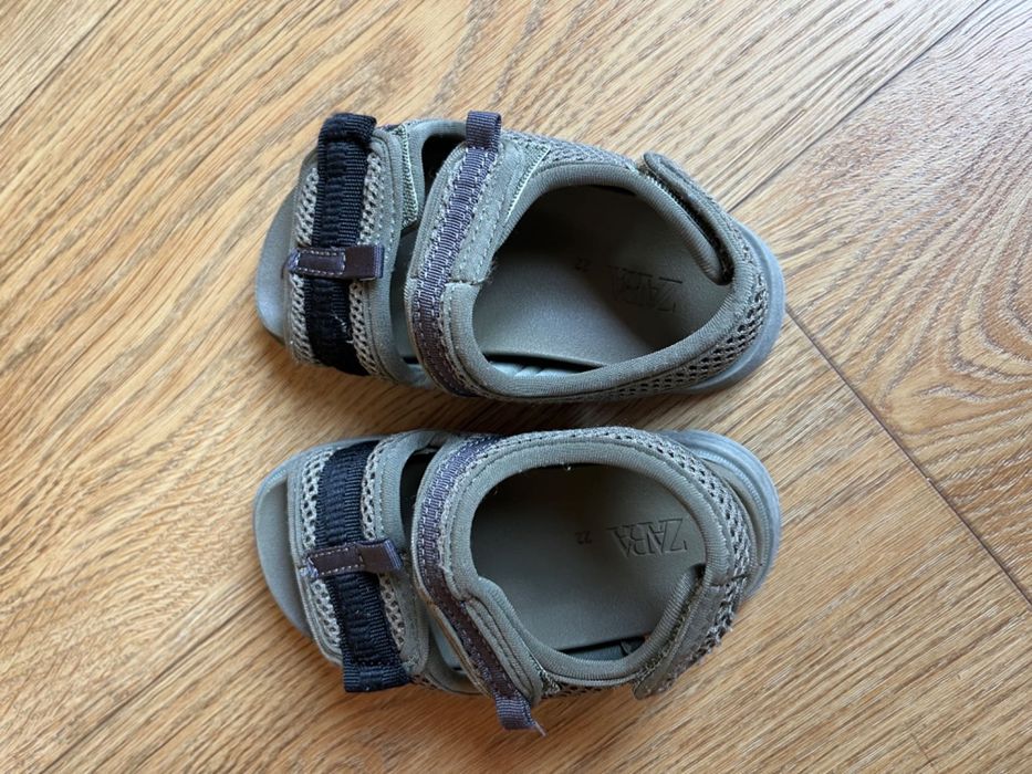 Детски сандали ZARA - 22 номер