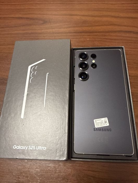 Vând S25 Ultra 512 GB Garanție