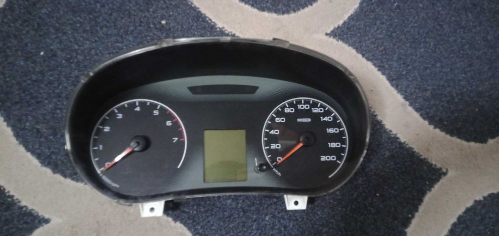 Зеркала грант 1 в хорошем состоянии