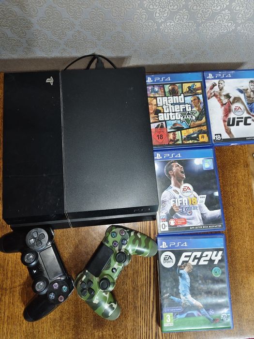 продам Sony Playstation 4