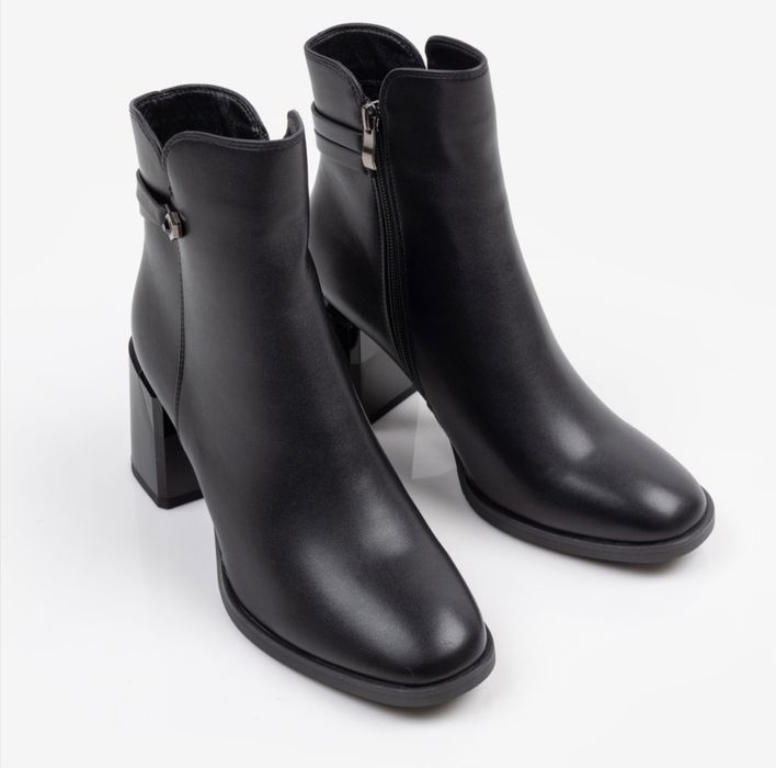 Боти от еко кожа