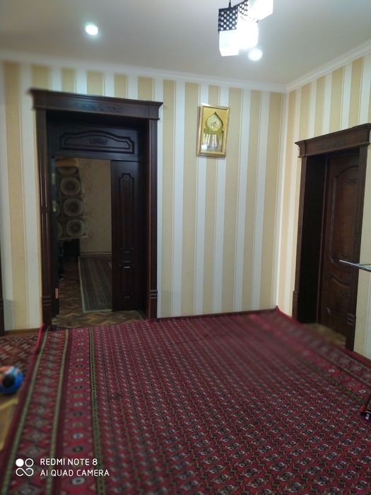 Срочно продается квартира 4 х комнатная динамо 4 этаж