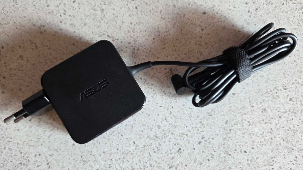 Asus VivoBook 14"