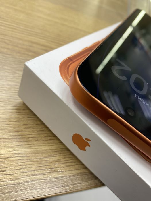 Iphone 17 pro max orange (p25)