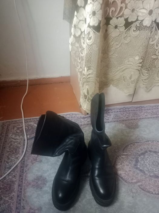 Сапаги новые надел один раз