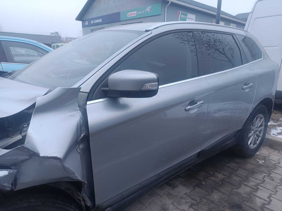 Usa dezechipata stanga/dreapta, fata/spate Volvo XC60 2012