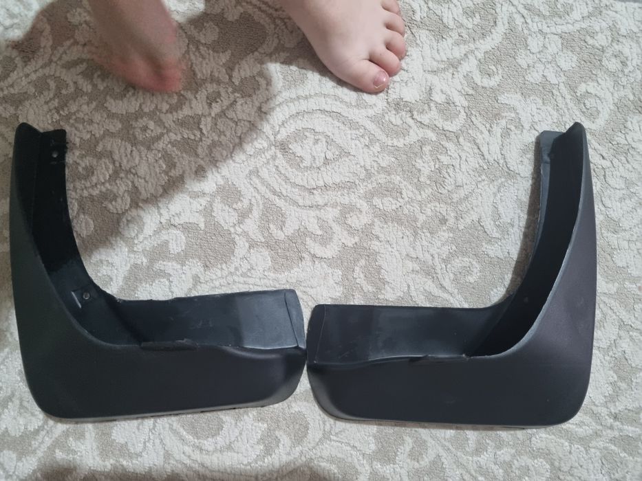 Бризговик задней тойта камри 40