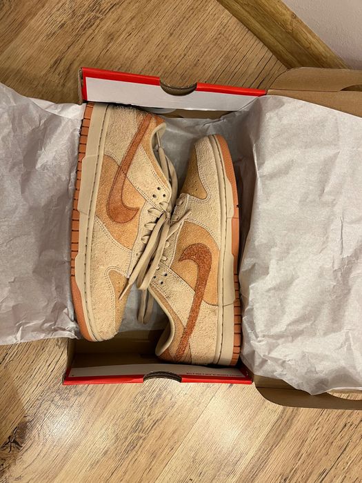 Нови маратонки Nike Dunk Low