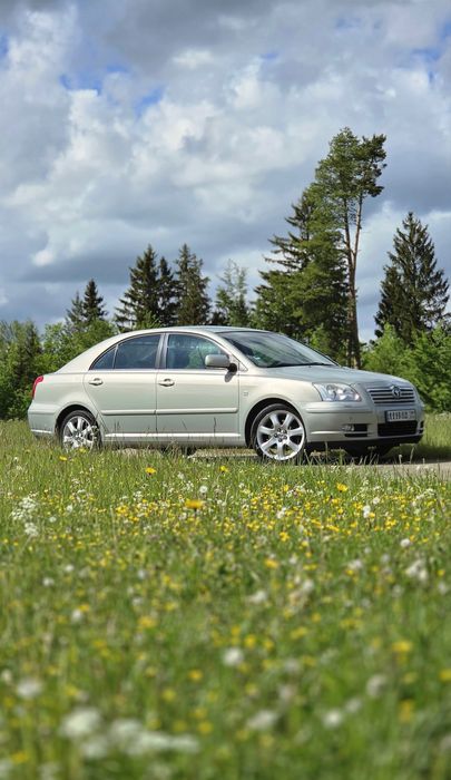 TOYOTA AVENSIS T25 Limousine !