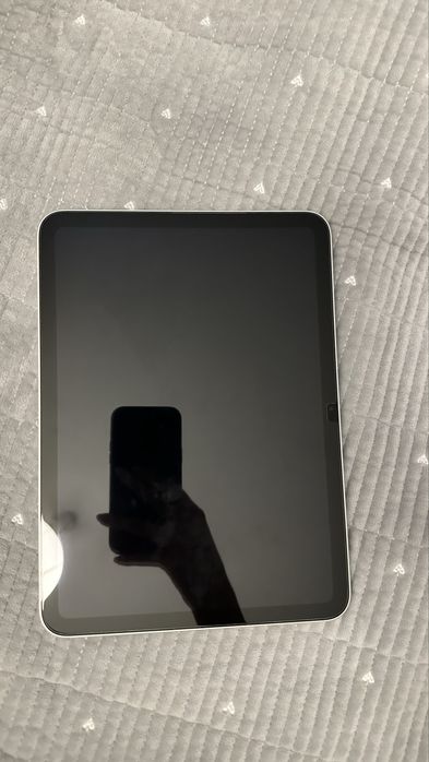 iPad 10 (2022) с гарантией