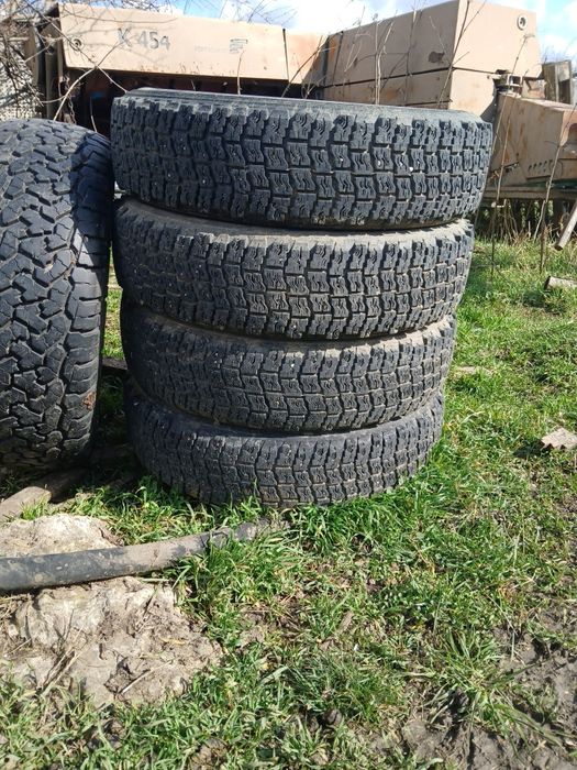 Гуми за лада нива