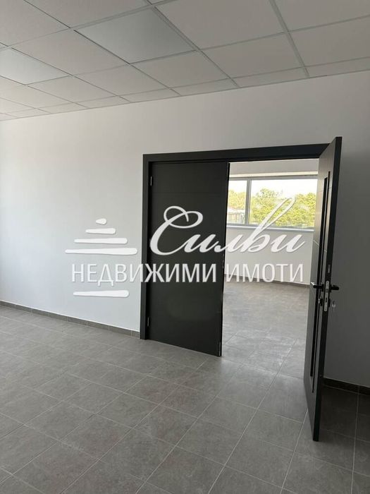 Дава се под наем Склад в Шумен, Добруджански - 809 кв.м за 3712.8 € - Снимка #3