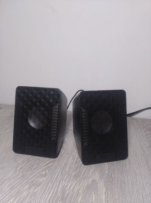 Hamyonbop kompyuter !!! 
O'yinga va ofisga kompyuter sotiladi.

CPU: i