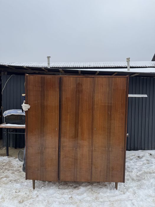 Продаю Шкаф для дома