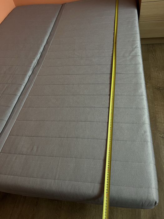 Разтегателен диван с подматрачна рамка