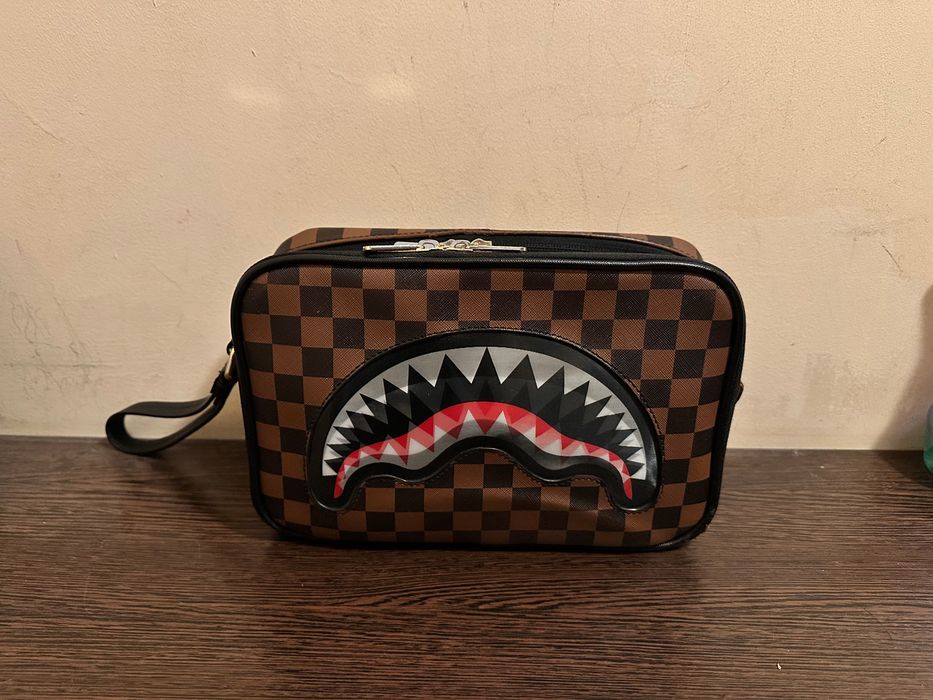 Sprayground чанта тип несесер