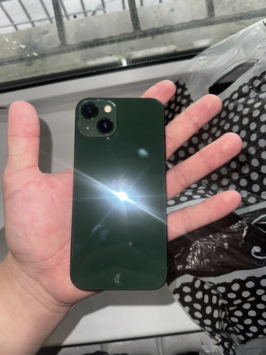 iPhone 13 с замененной батареей