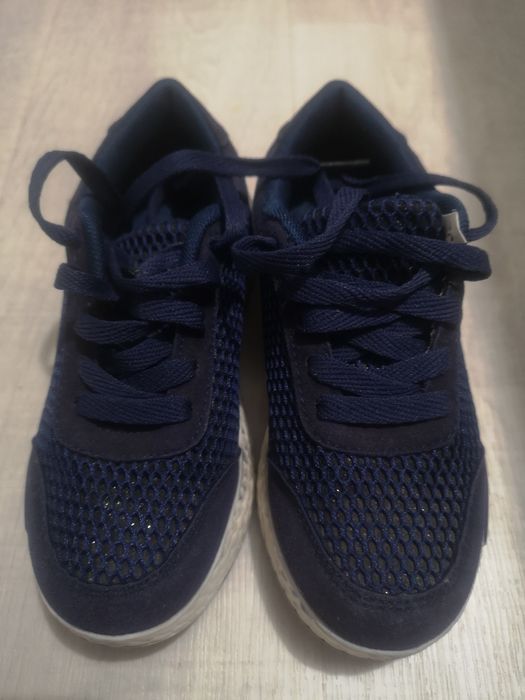 Кроссовки для девочки 32 размера