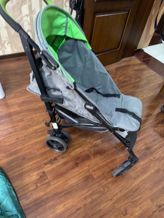 Коляска прогулочная Chicco