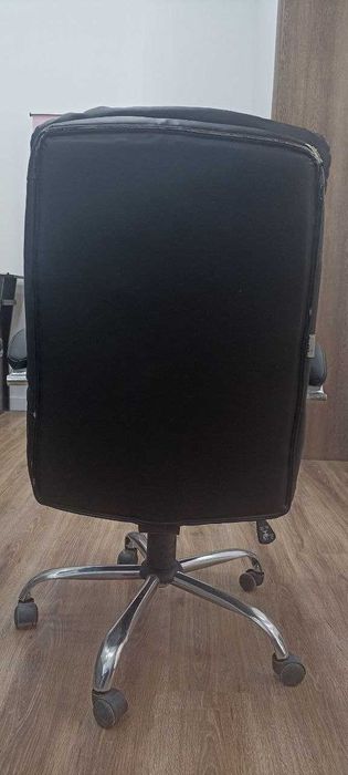 Продается офисное кресло