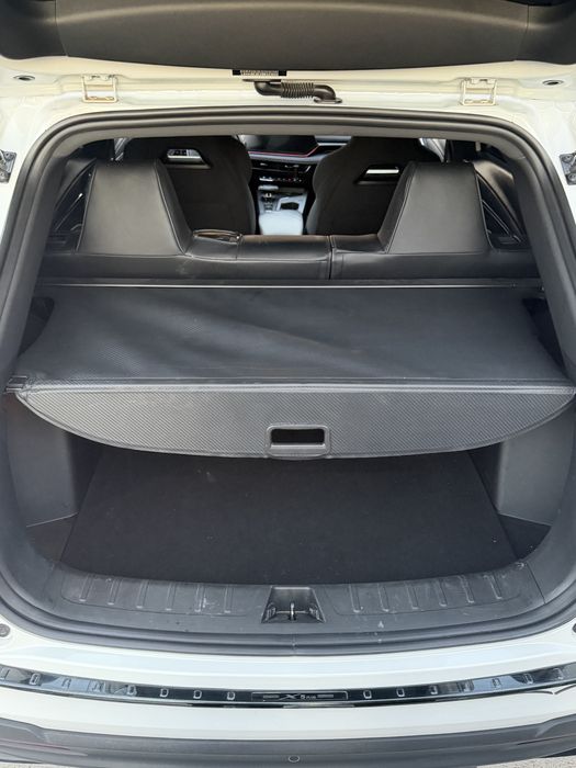 Автомобиль Changan x5 plus