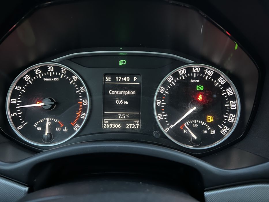 SKODA Octavia 2012 — imagine 5
