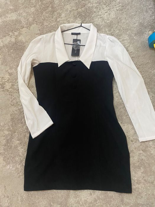 дамска рокля нова 40 номер Л размер