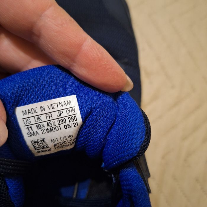 Продавам мъжки маратонки