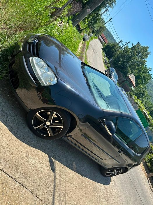 VOLKSWAGEN Golf 2005