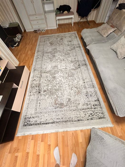 Ковёр 2*4 б/у в хорошем состояний