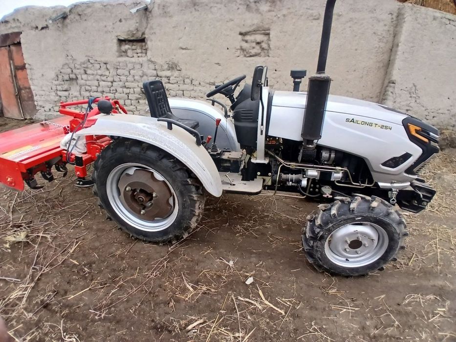 Трактор SAILONG-254