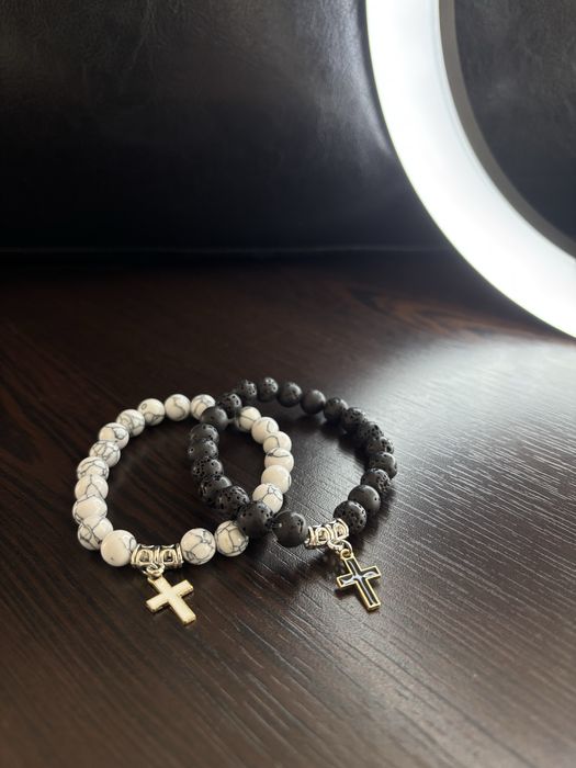 Гривни с кръстчета