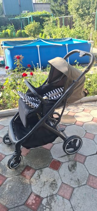 Продам коляску бу 15000