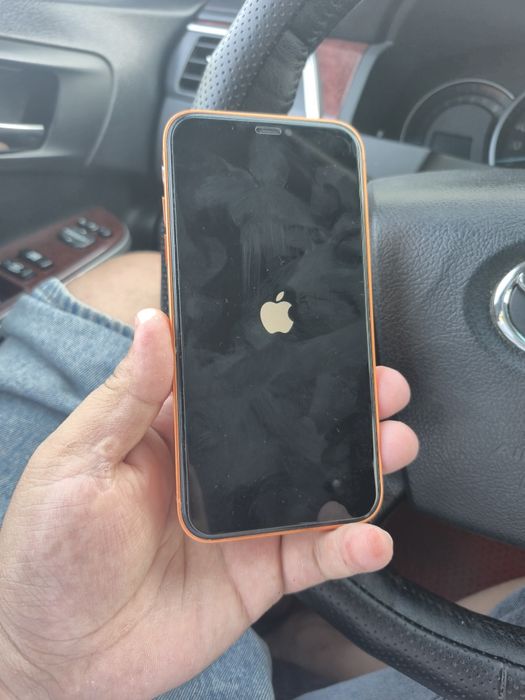 Продам Iphone 11 в корпусе 17 pro