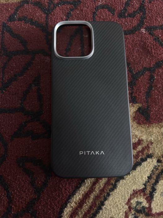 Iphone 16 pro max pitaka chexol