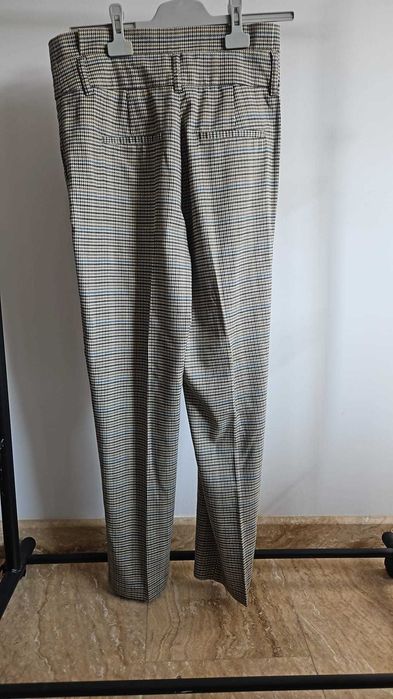 Pantaloni damă eleganți Reserved mărimea 38 – carouri pied-de-poule