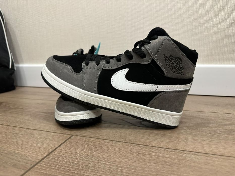 Продам кроссовки Nike Jordan