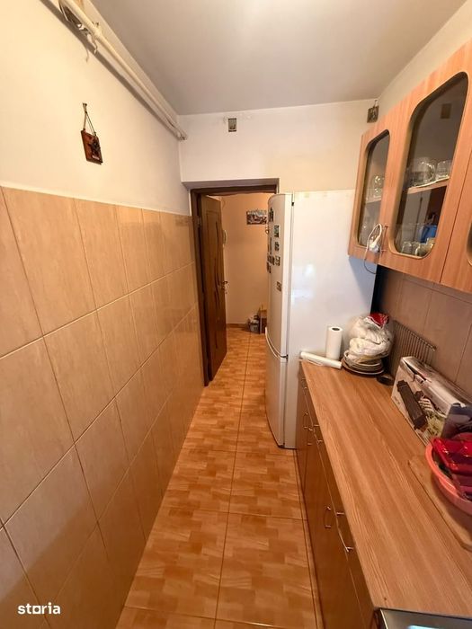 2  camere la etajul 3, centrala, termopan, izolat, zona Milcov