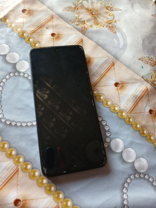 Tecno Spark 20c 128/8 gb