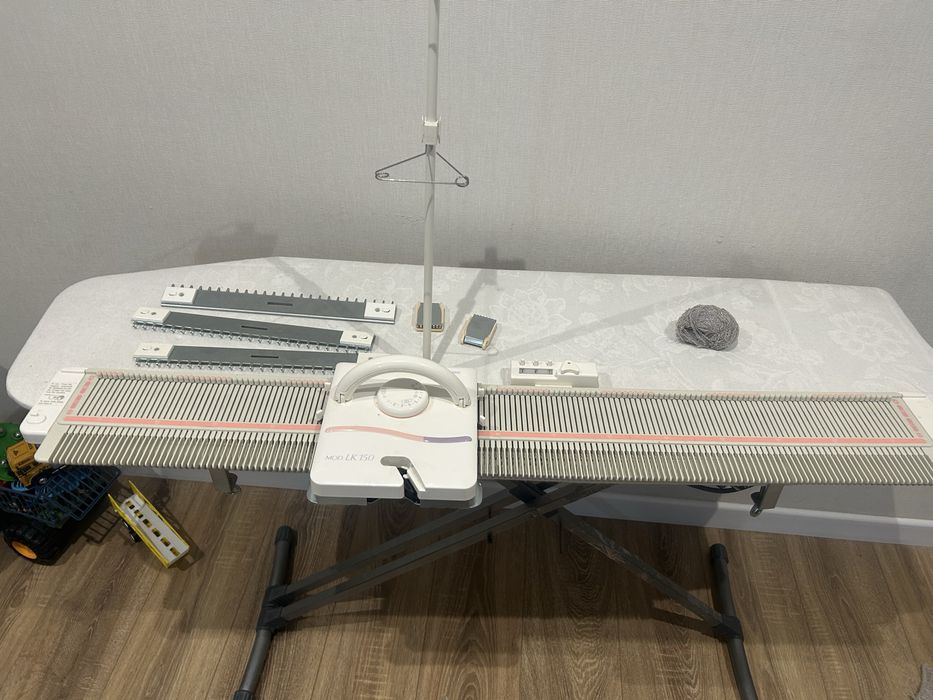 Вязальная машинка