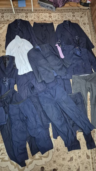 Брюки пиджаки жилеты