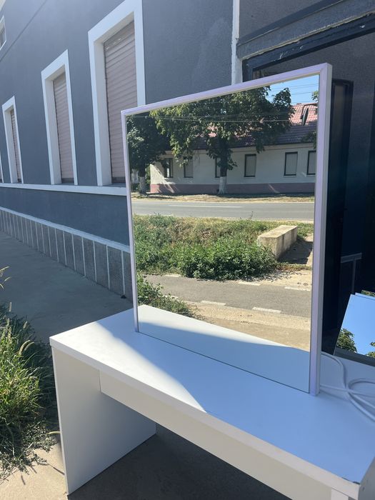 Vand Mobila pentru salon coafor