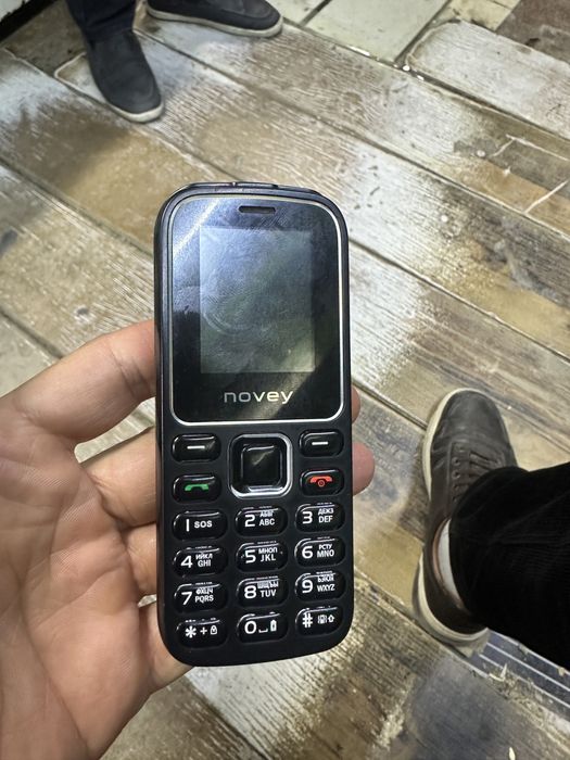 Телефон ва смарт соат сотилади