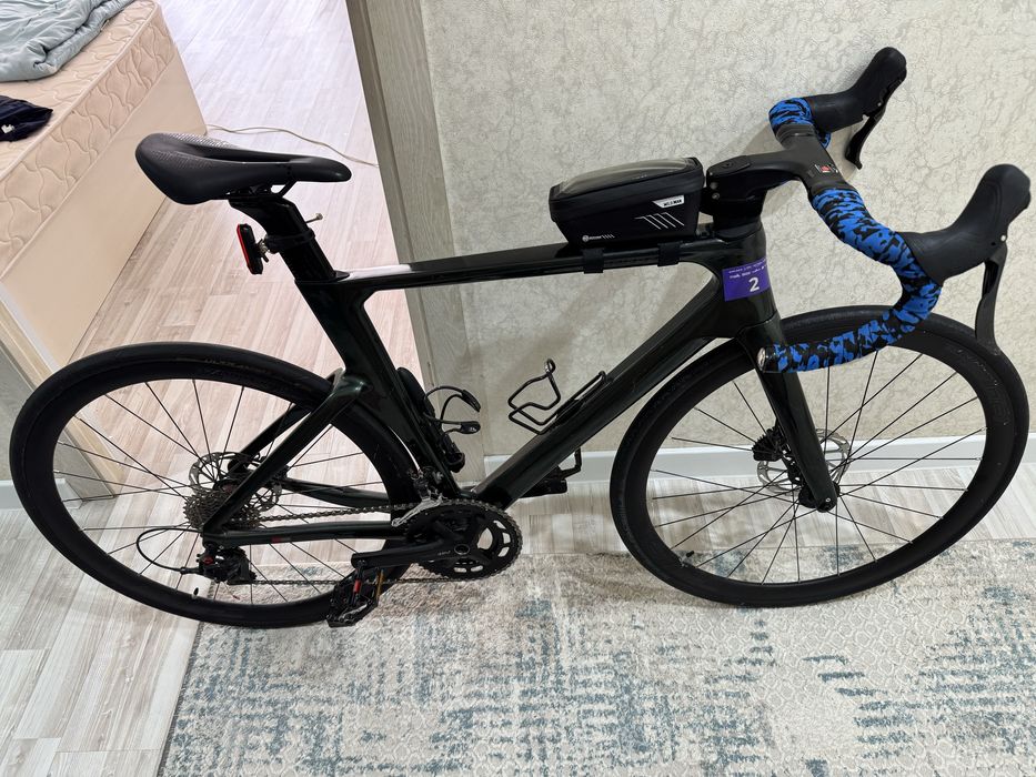 Продам шоссейный велосипед R12