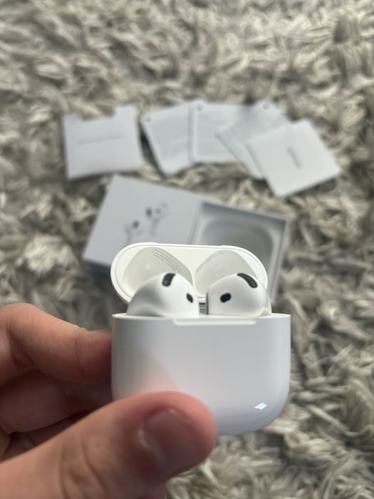 Airpods 4 sigilate