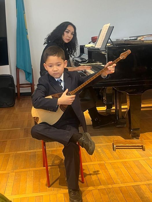 Домбра .Домбыра үйрену