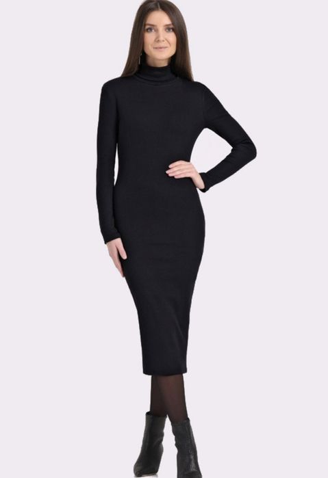 Удобное и красивое платье р.48