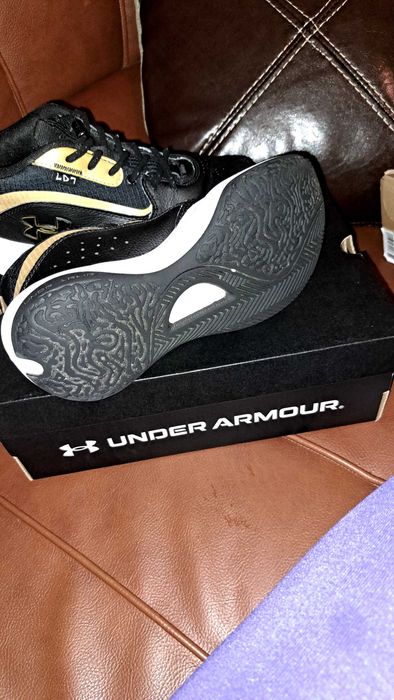 Детски обувки UNDER ARMOUR